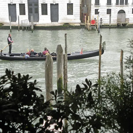 Apartment La Felice Canal Grande Venedig